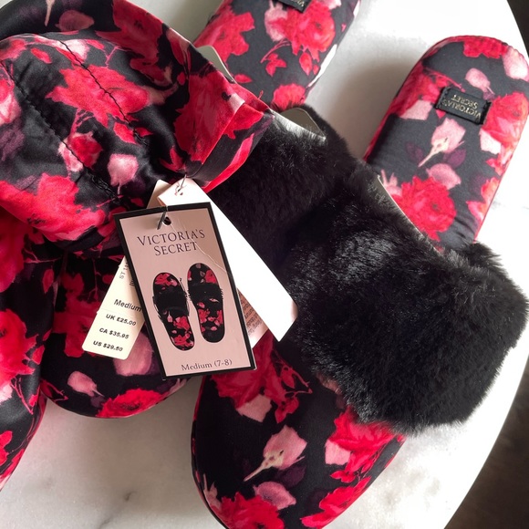 NWT Victoria Secret 🌹 Slippers (Medium Size 7-8) - Picture 5 of 6